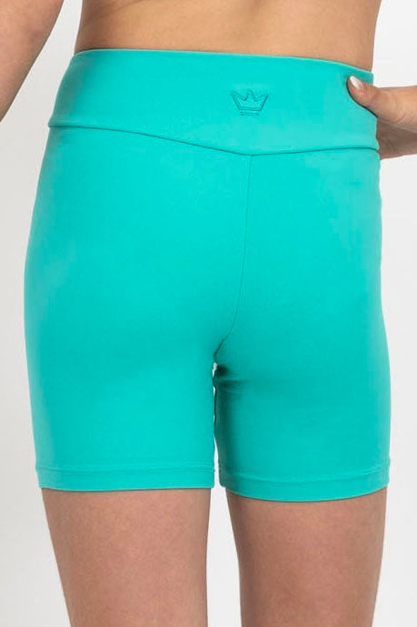 CROSSOVER SHORT in Aqua Green